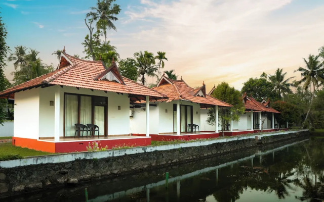 Palmgrove Lake Resort