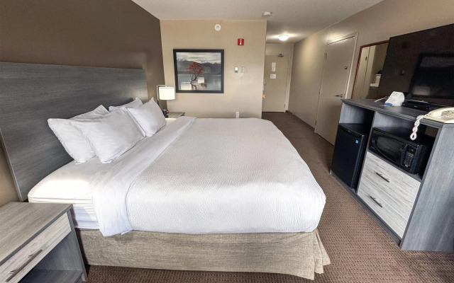 Ramada by Wyndham Sherwood Park