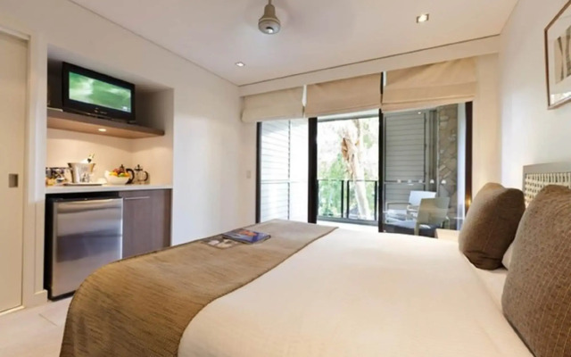 Luxury Apartment at Sea Temple Palm Cove 2 Bed 2 Bath