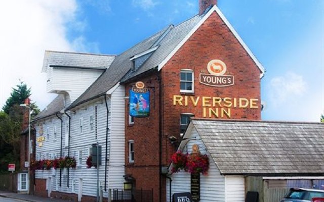 Riverside Inn