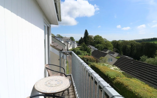 5 Forest Park Lodge