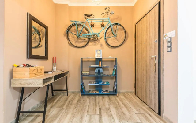 Stylish Luxury Apartment near Acropolis at Neos Kosmos metro station