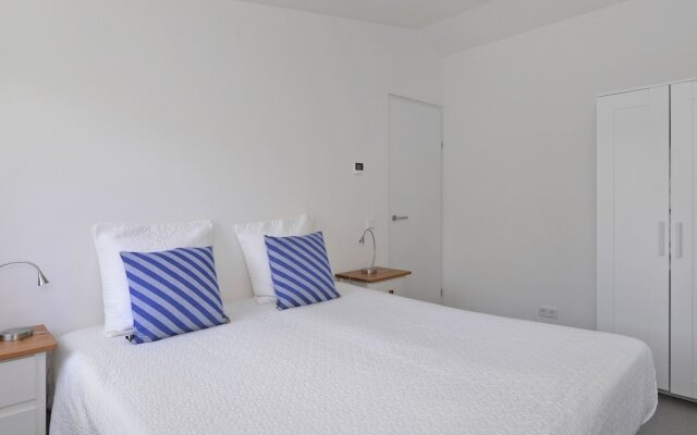 Cozy Holiday Home in Kamperland near Lake