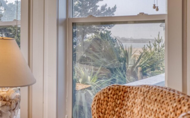 Baywood Shores Bed & Breakfast