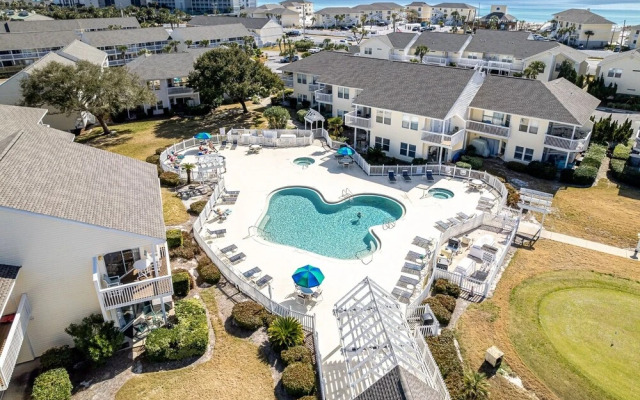 Sandpiper Cove 2041 1 Bedroom Condo by RedAwning