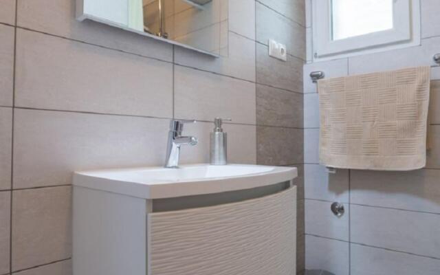 Petar - Great Location Close to the sea - A1 Donji