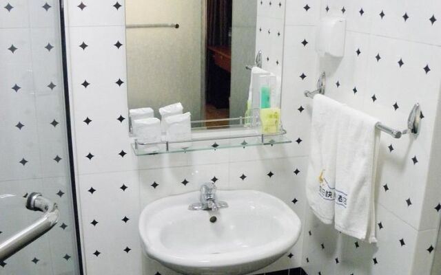 Shenyang Rugui Express Hotel