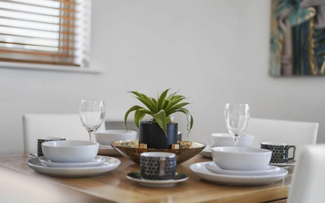 Gorgeous Canterbury Apartment