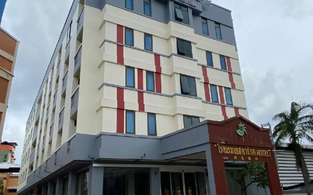 SR Hotel