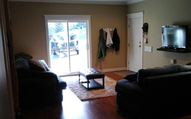 Beaver Hut Bed And Breakfast