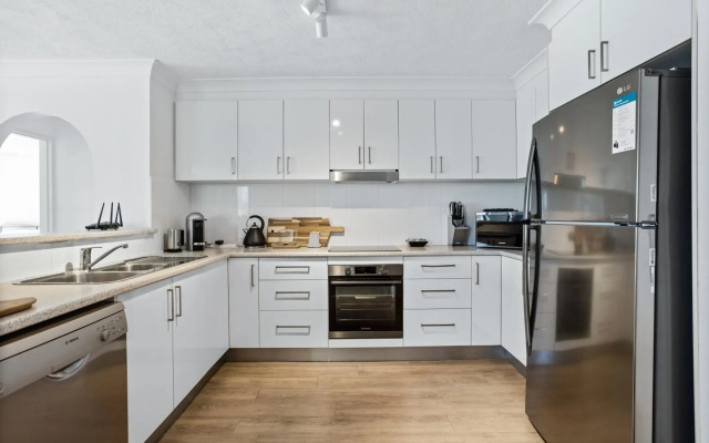 Genesis Apartments by Gold Coast Premium