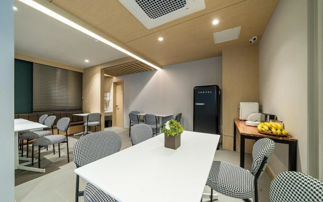 Hound Hotel Sajik Minam Station