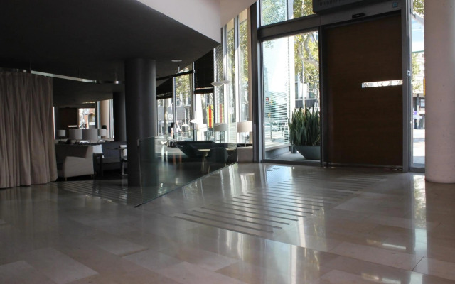 B-Hotel