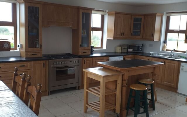 Murphy's Irish Farmhouse Near Ballybunion