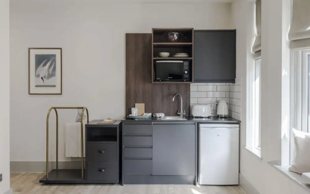 Your Apartment Tooting