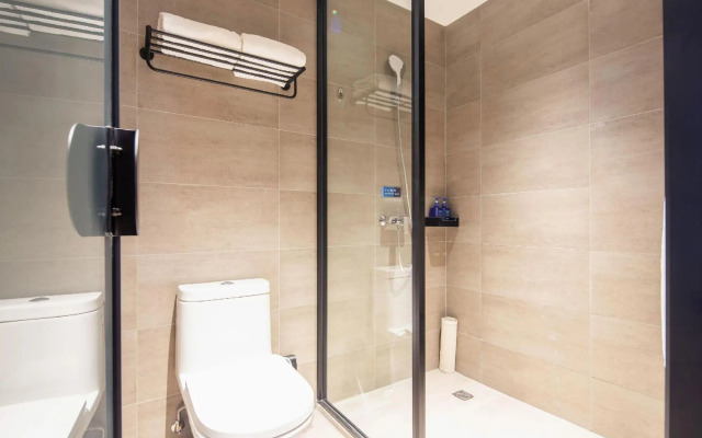 Hanting Hotel (Luoyang Sports Center)