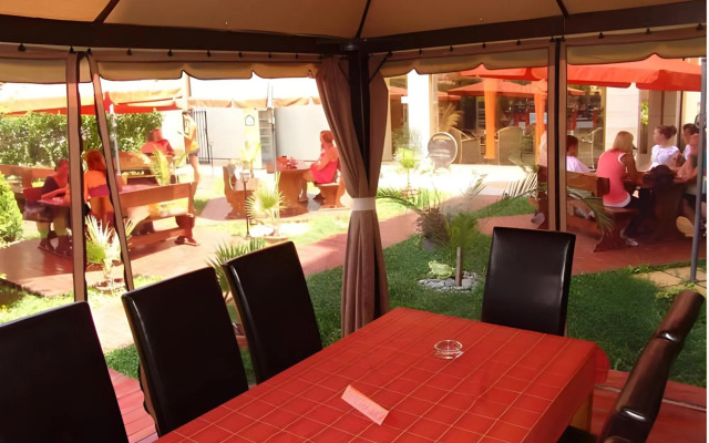 Efir Holiday Village