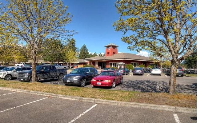 Pinnacle Pointe by KVR