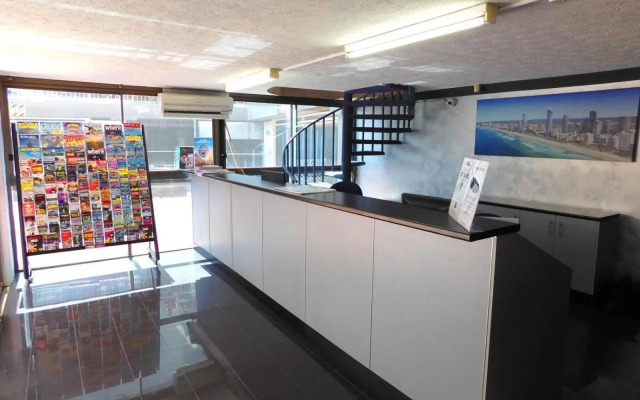Broadbeach Travel Inn Apartments