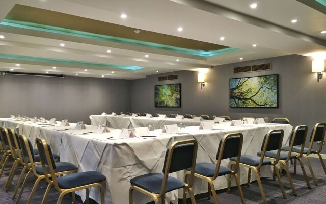 BEST WESTERN PLUS Donnington Manor Hotel