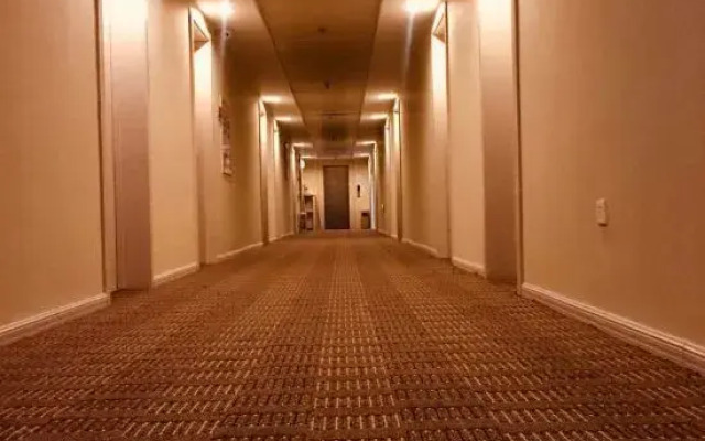 Loulan Hotel (Liaocheng Bus Terminal Wanda Plaza)