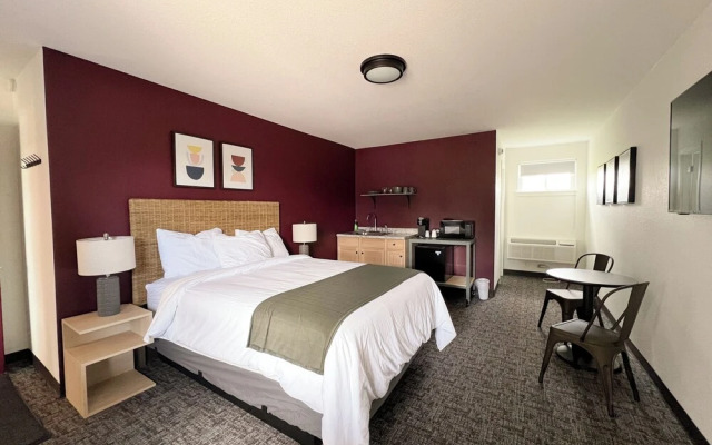 The Nomad Motel - International Falls, MN - Near Canadian Border