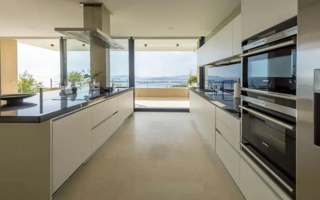 Premium Villa With Infinity Pool