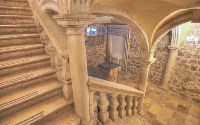 Palmotta Palace 4*
