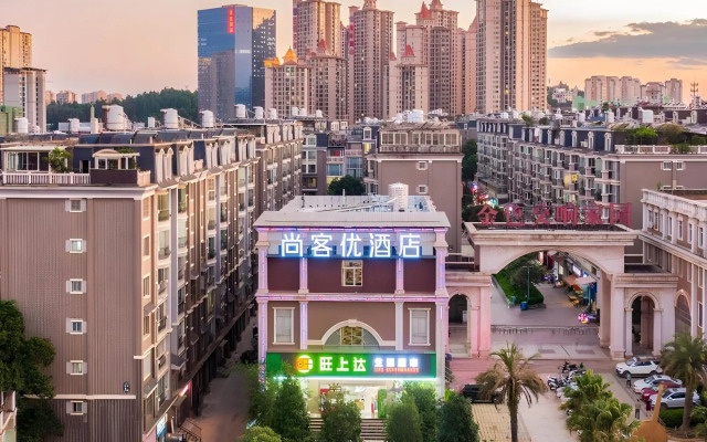 Shankee Hotel (Kunming Panlong District East Third Ring Golden Symphony Home)