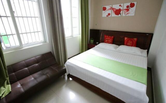 Sanya Furen Theme Holiday Apartment