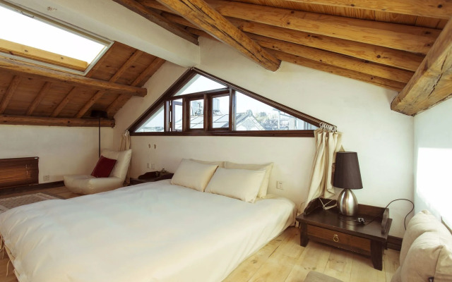 Grandma's Maomaocool Travelling Hotel