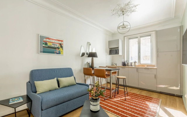 Edgar Suites Spacious Apartment Martyrs