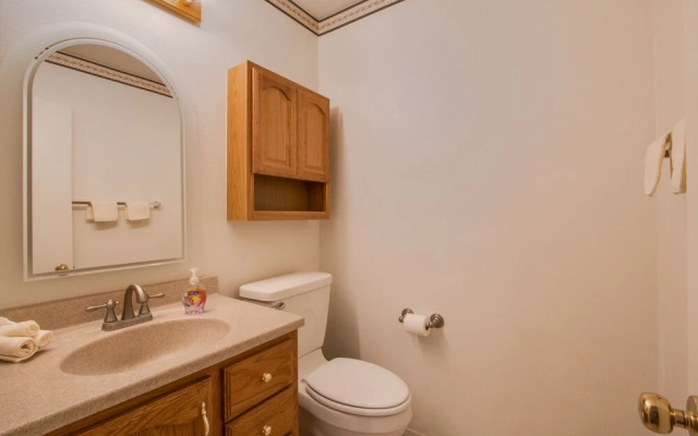 Beautiful Townhome with Pool