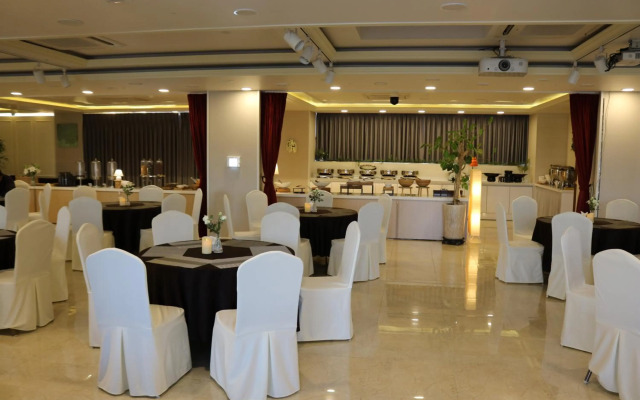 Benikea Yangsan Hotel