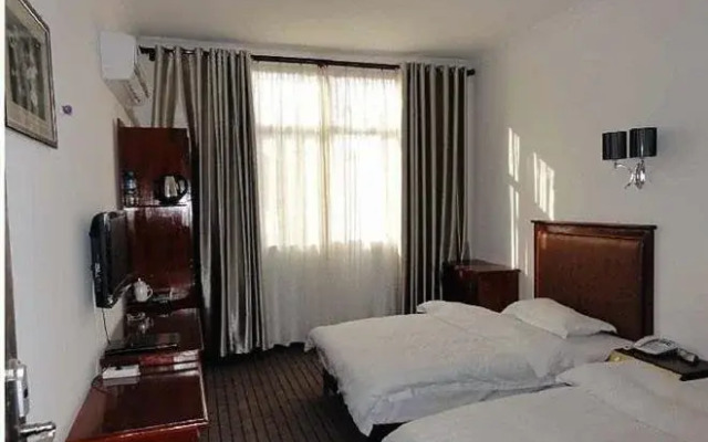 Tiantangzhai Royal Palace Inn