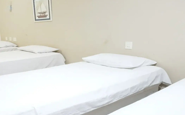 OYO Del Verde Hotel