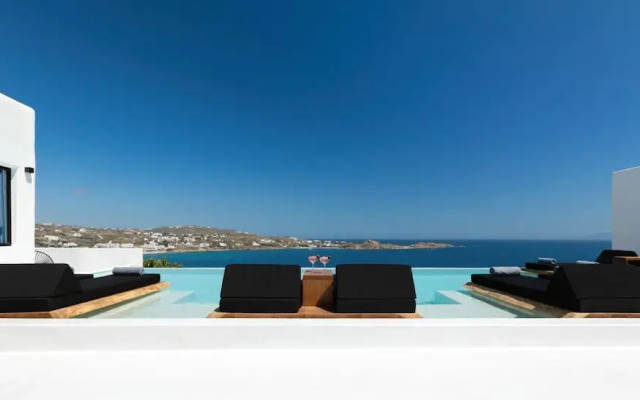Luxury Key Mykonos 5 Bed Villa Black Royal Psarou
