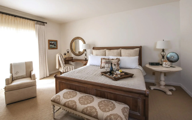 Seal Cove Inn