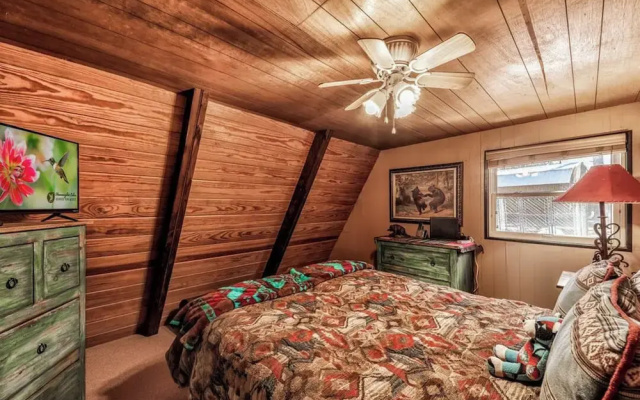 Pine Tin Inn by Ruidoso Vacation Rentals