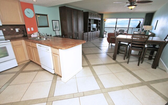 Chateaux 503 Apartment