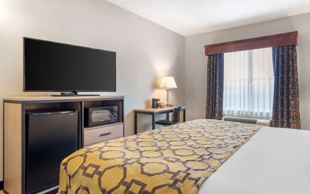 Baymont by Wyndham Kennesaw