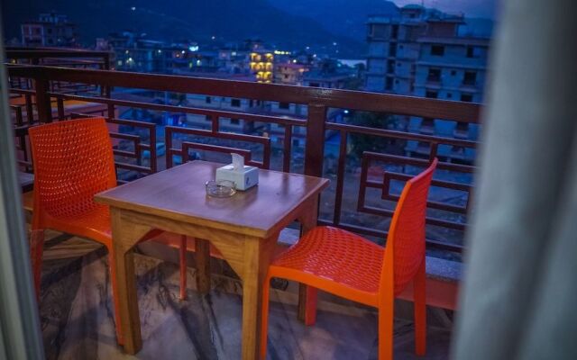 Hotel Fewa Suites