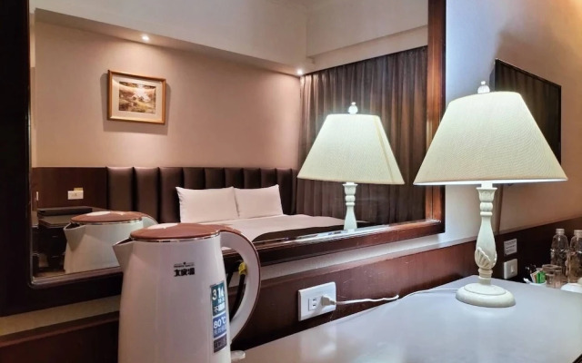 Urban Hotel33