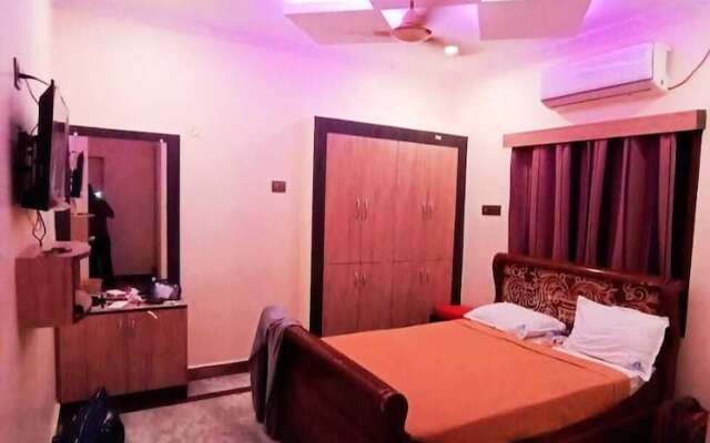 Sree Kumaran Residence by Royal stay