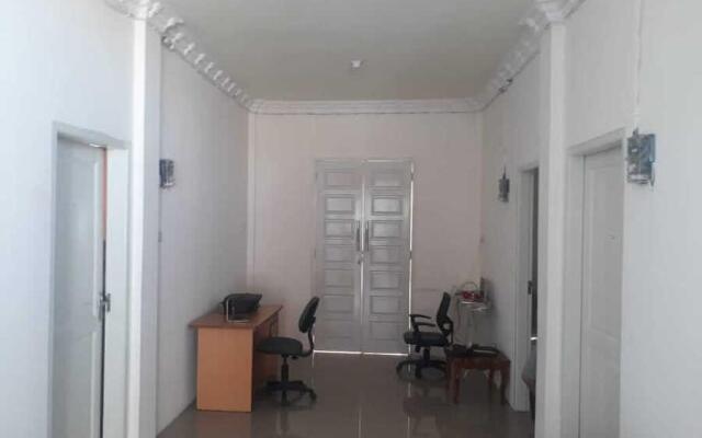 RedDoorz @ Wanea Area Manado