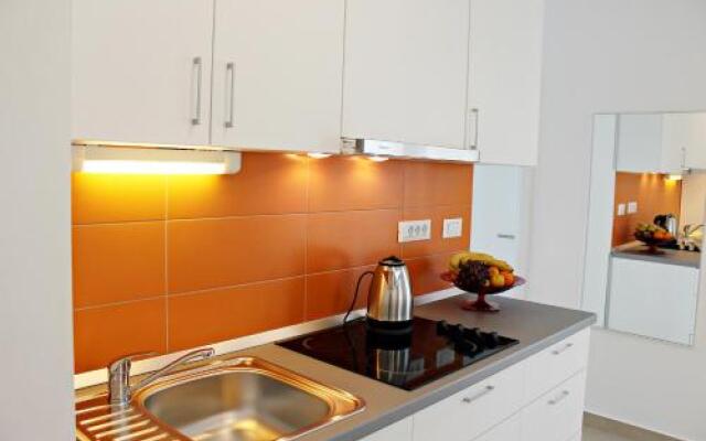 Apartments Lopari