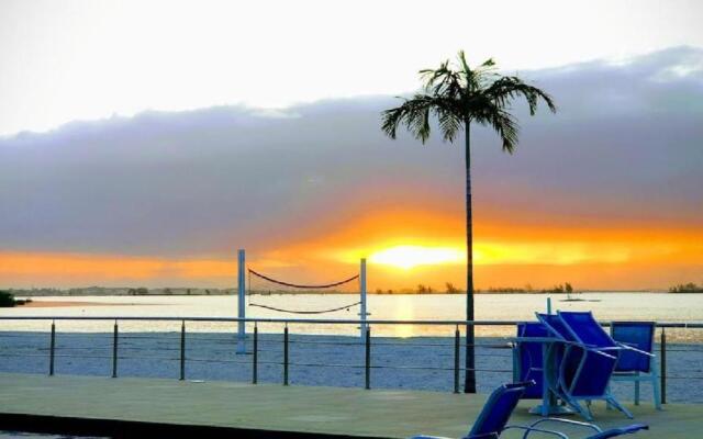 Golden Lake Residence