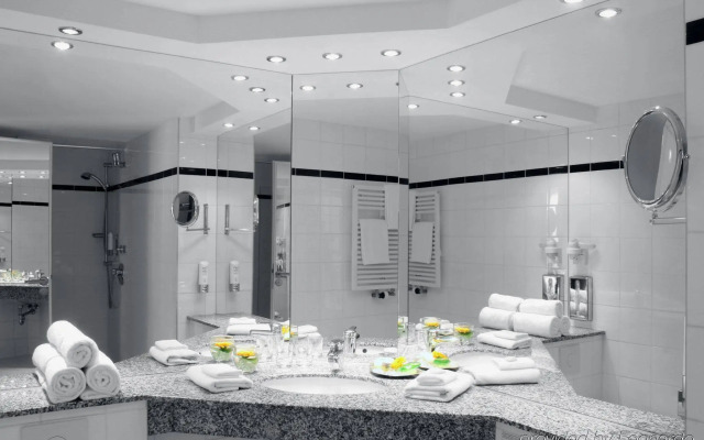 Holiday Inn Berlin City Center East Prenzlauer Berg by IHG