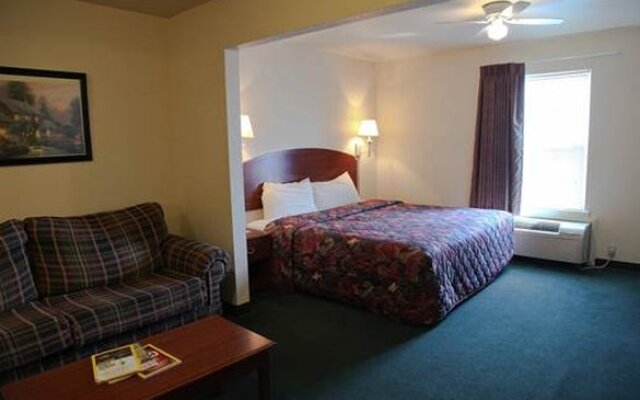 CandleLight Inn & Suites