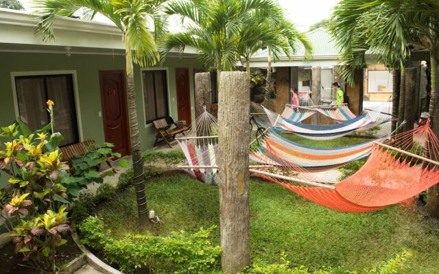 Arenal Hostel Resort Towers